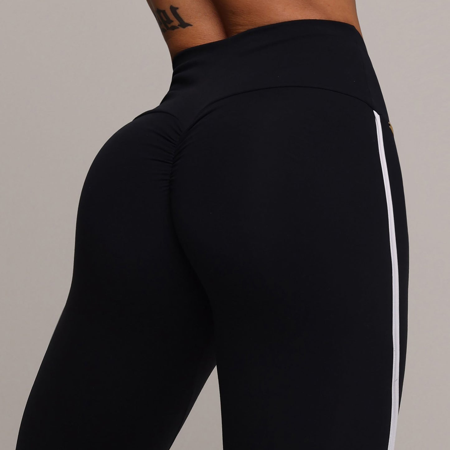 Legging de Compresión Brasileño Scrunch Negro y Blanco (5 Estrellas)