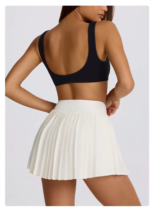 Lovely Falda con Pantalón Blanco & Crop Top