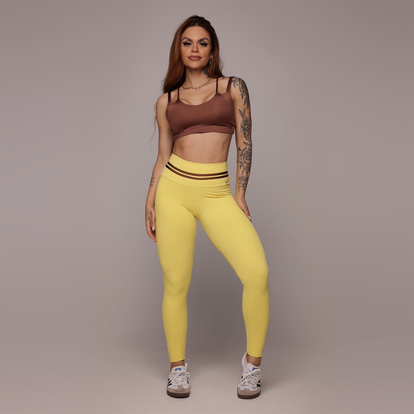 Honey Legging de Compresión Brasileño Scrunch (5 Estrellas) & Chocolate Crop Top