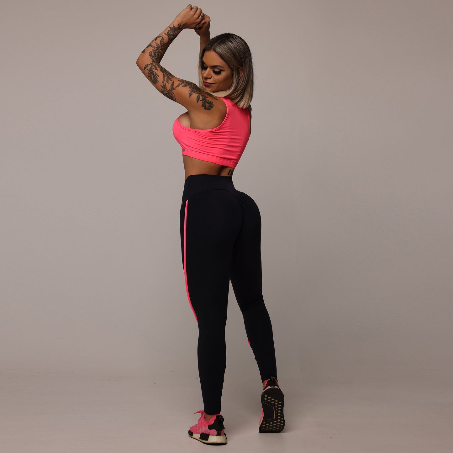 Legging de Compresión Brasileño Scrunch Negro y Pink (5 Estrellas)