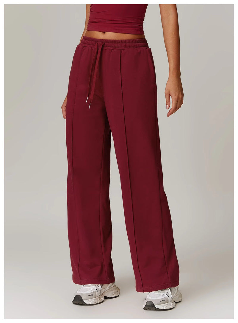 Latina Jogger Red Cherry
