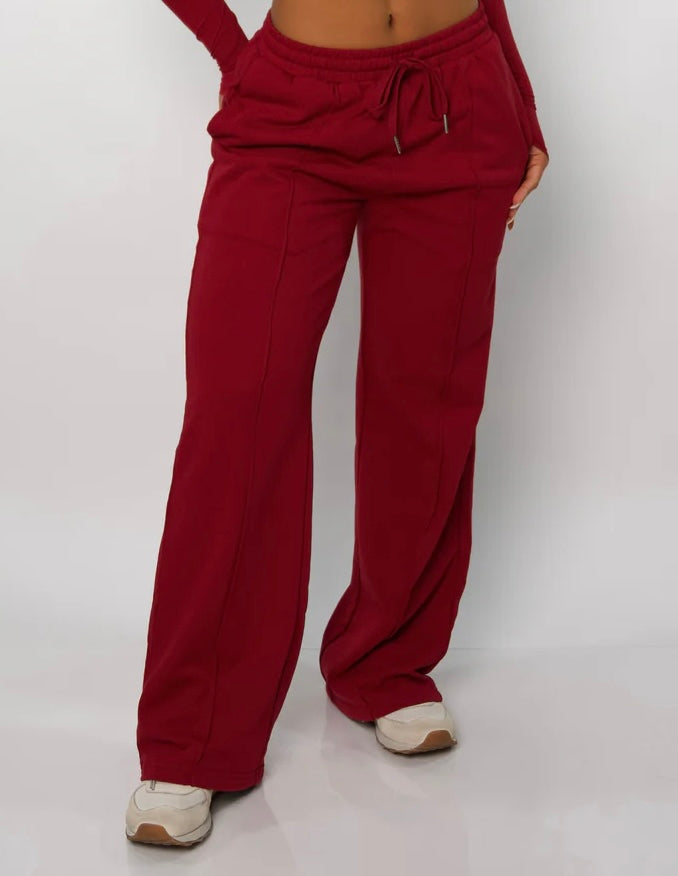 Latina Jogger Red Cherry