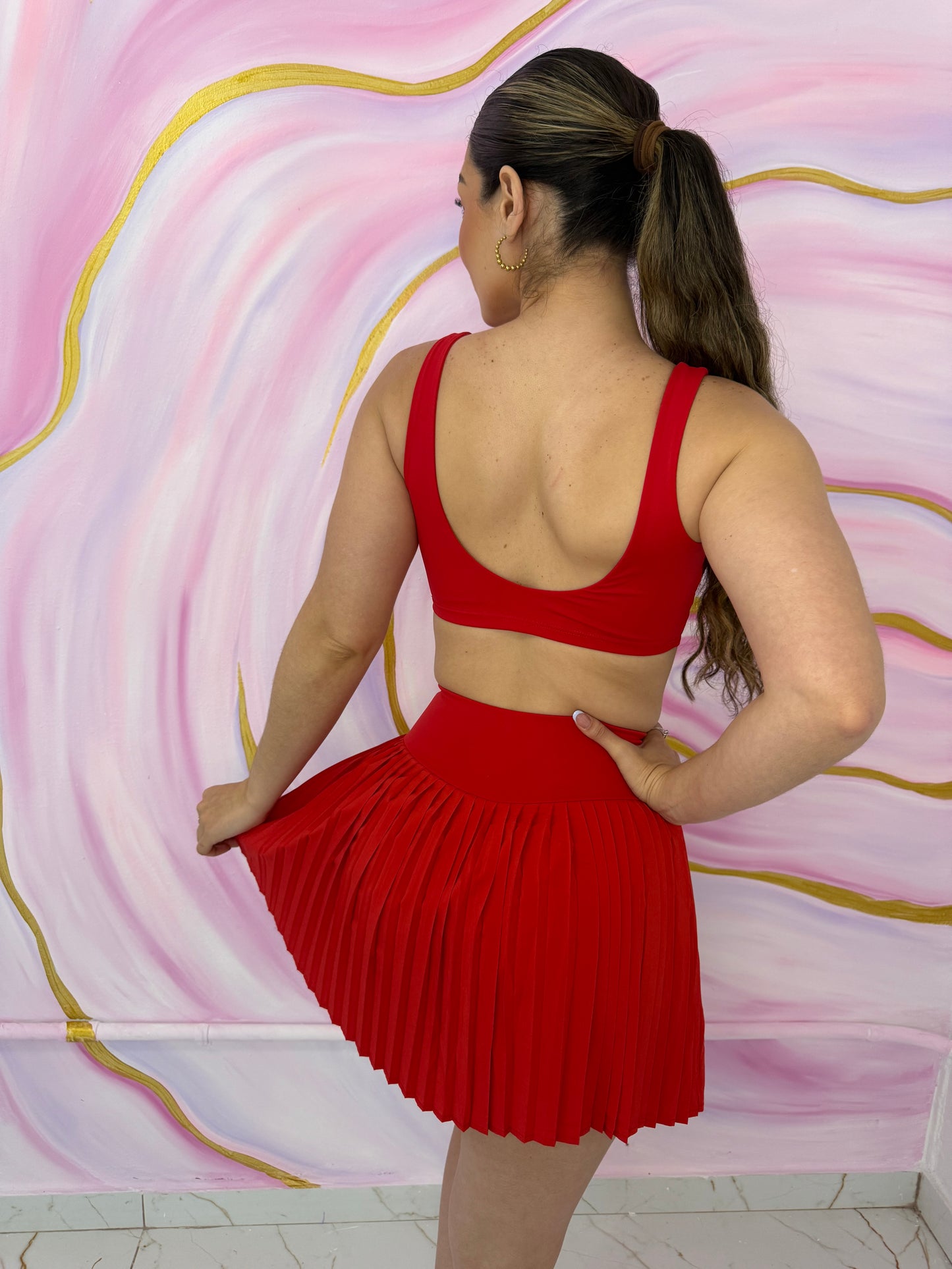 College Falda con Pantalón Rojo & Crop Top