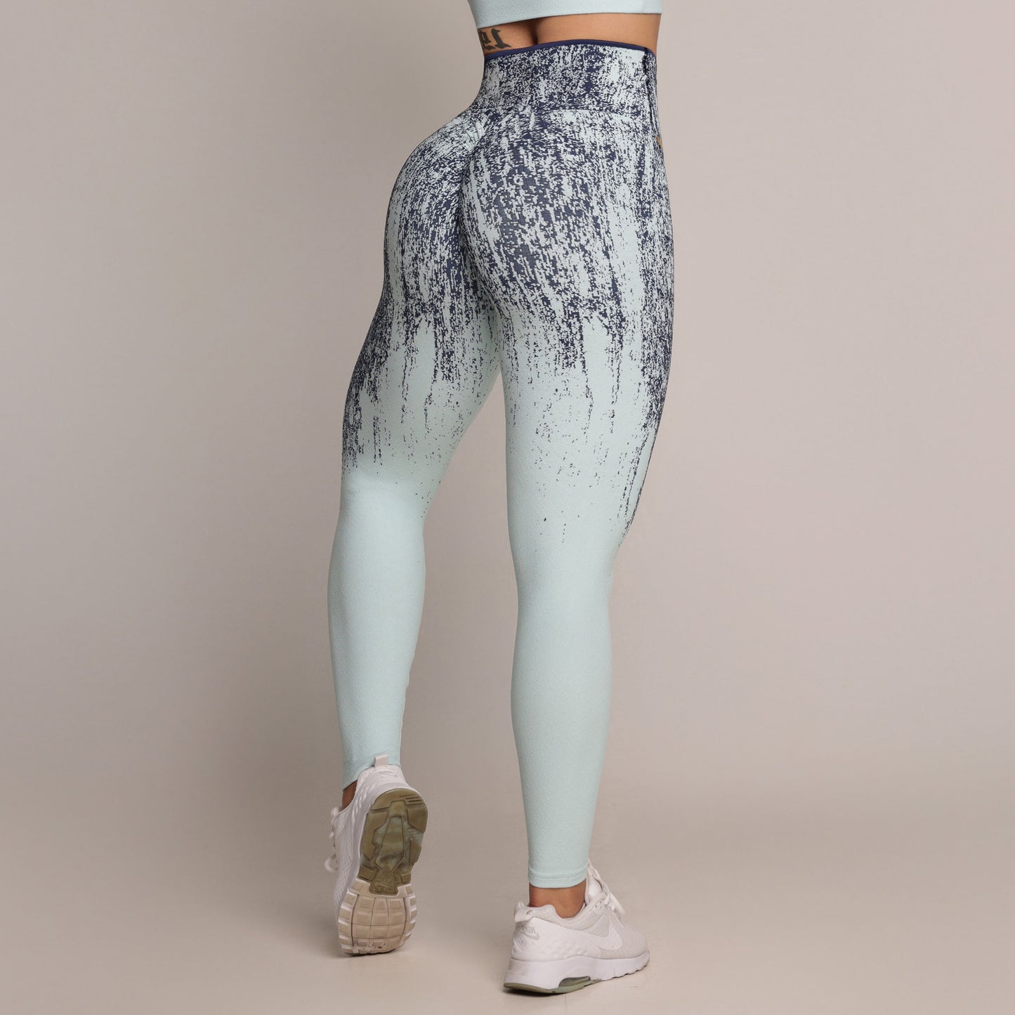 Azul Celeste Legging Jacquard Brasileño Scrunch & Top