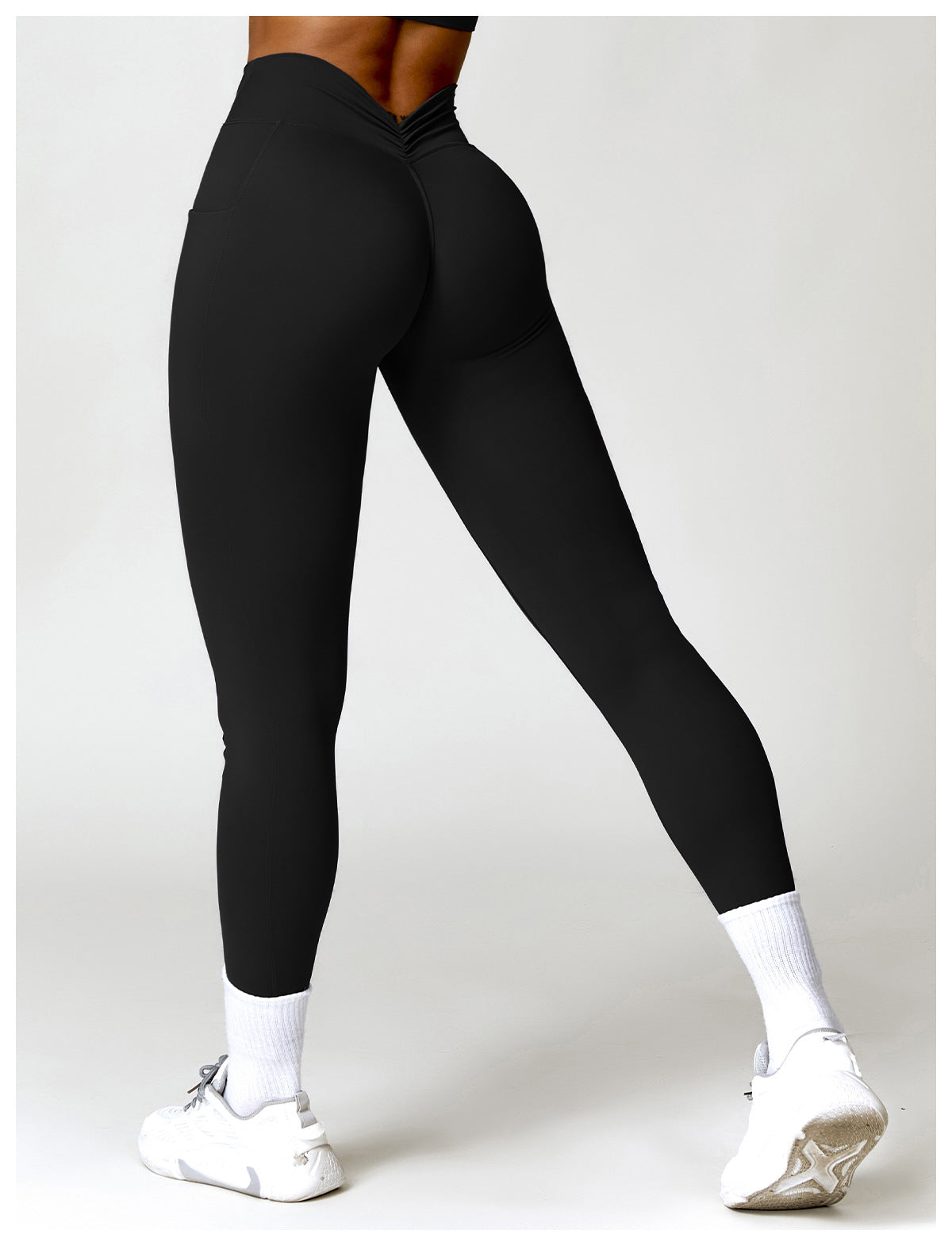 V Scrunch Legging Negro con Bolsillos