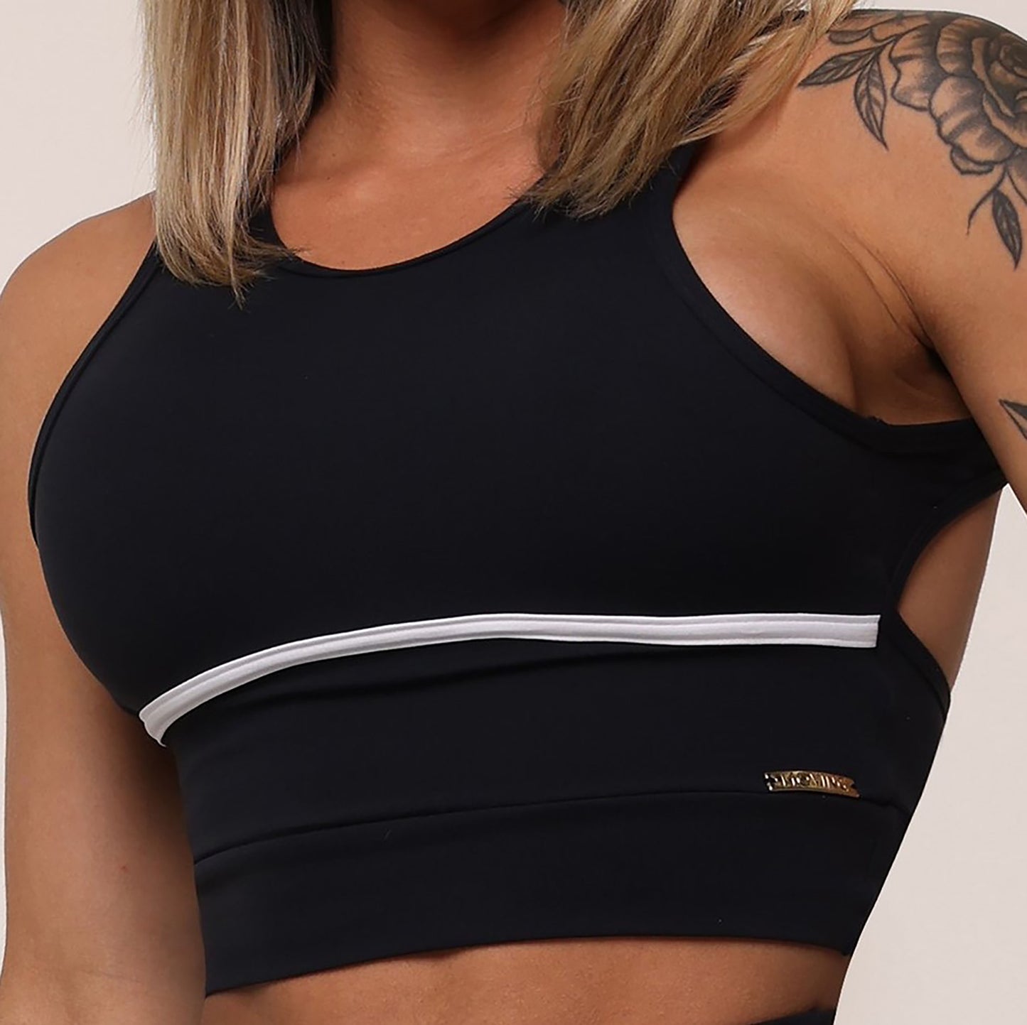 Black & White Legging de Compresión Brasileño Scrunch (5 Estrellas) & Crop Top
