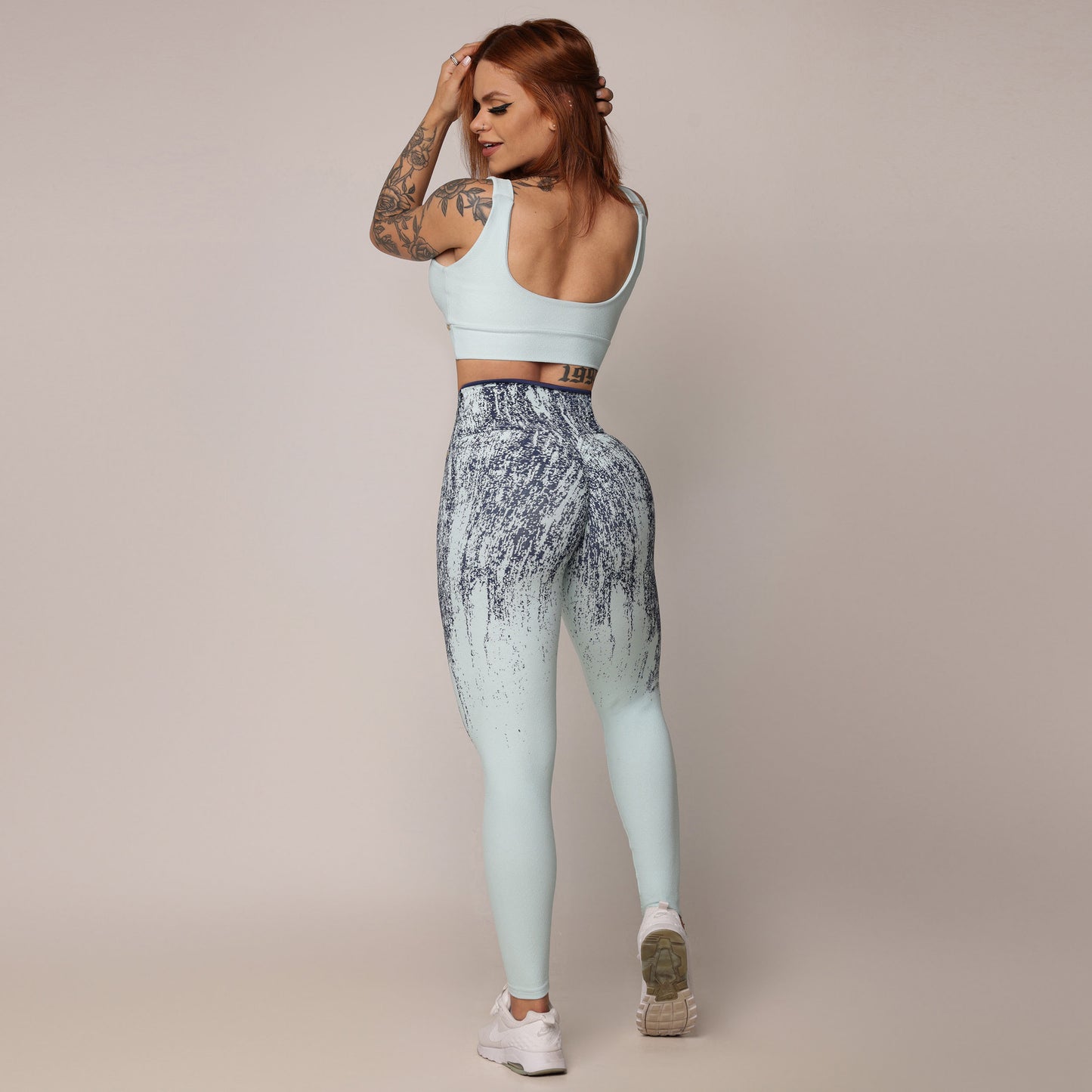 Azul Celeste Legging Jacquard Brasileño Scrunch & Top