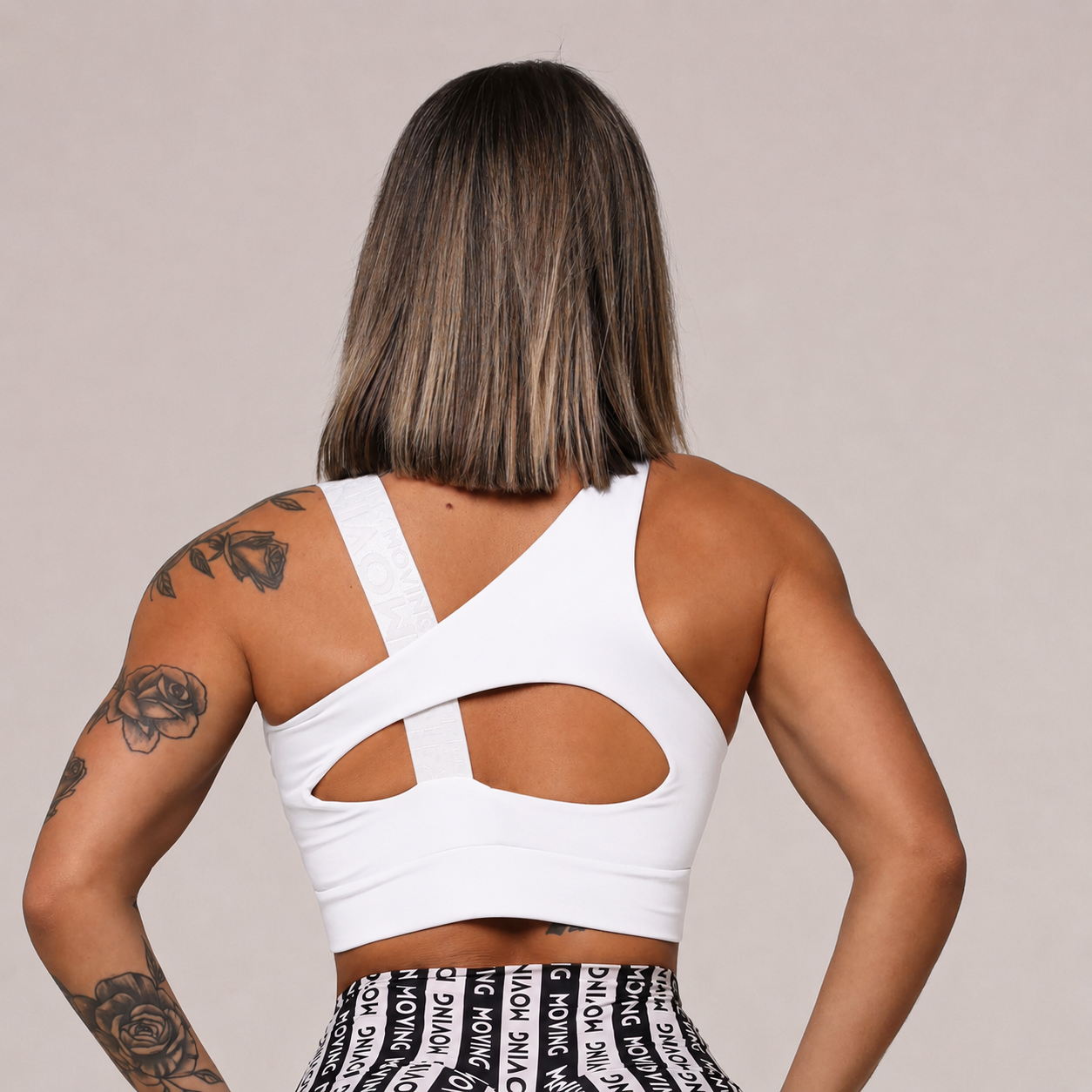 Legging de Compresión Negro & Blanco Brasileño Scrunch (5 Estrellas) & Crop Top
