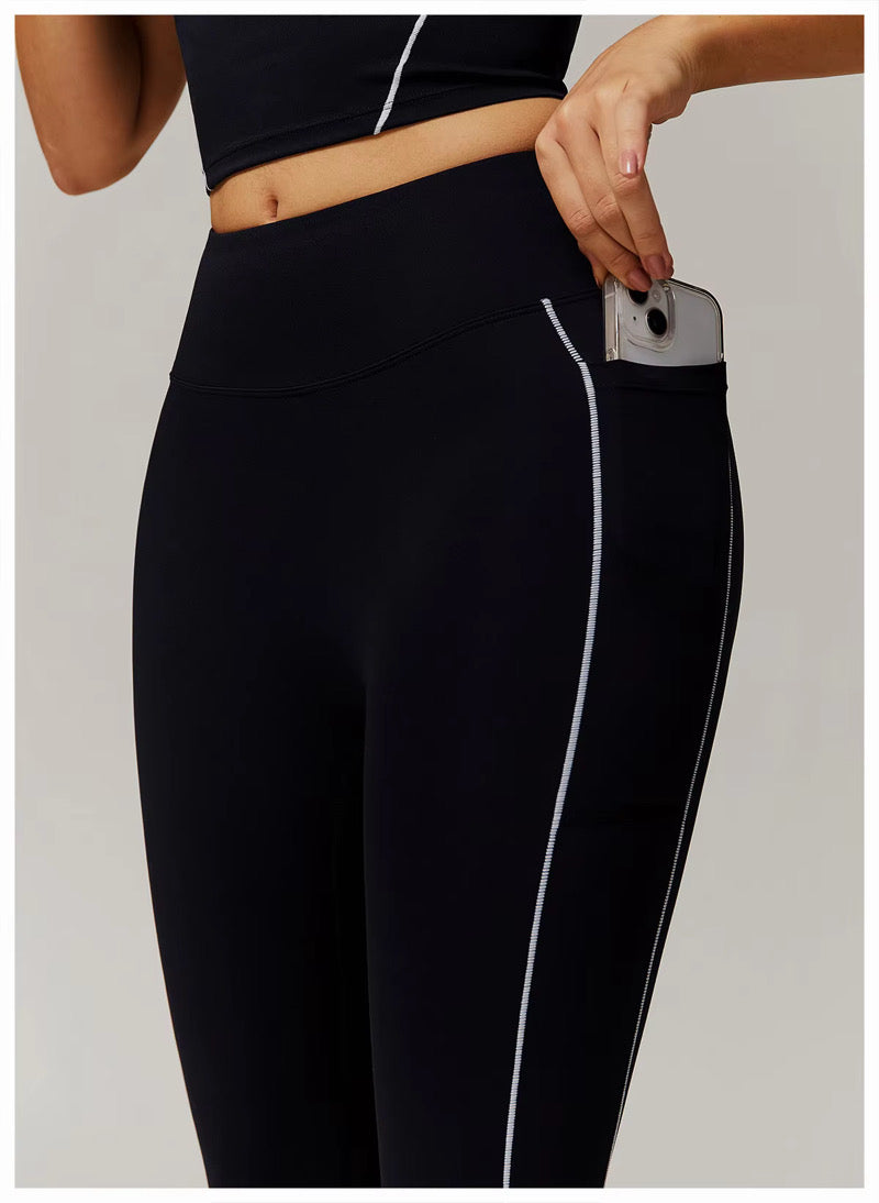 Yoga Contour Legging Negro y Blanco con Bolsillos