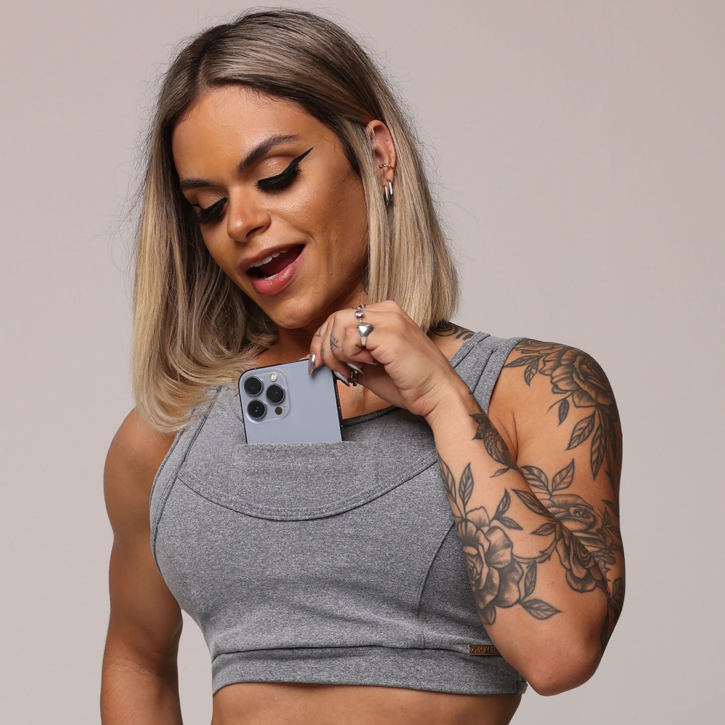 Top Celular Gris