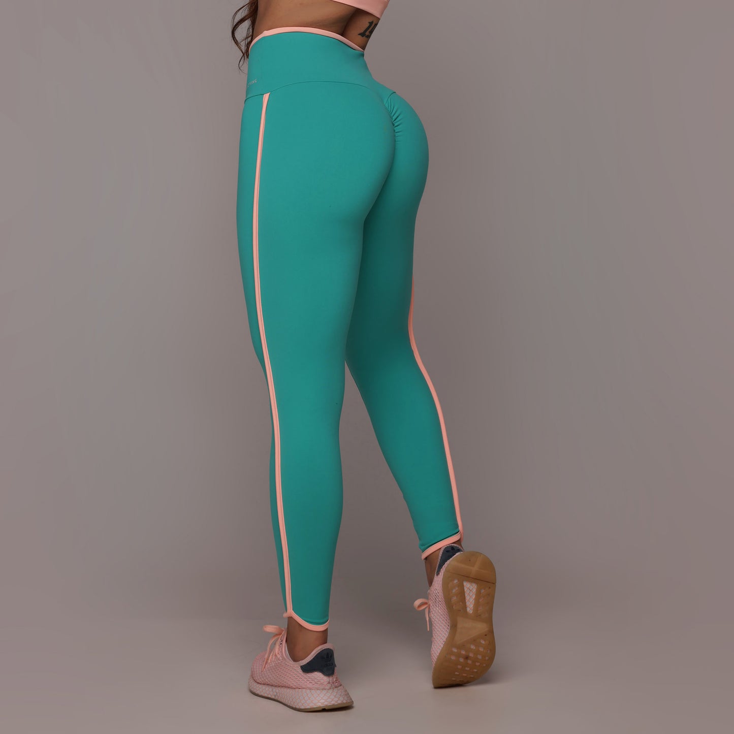 Legging de Compresión Brasileño Scrunch Azul Turquesa (5 Estrellas)