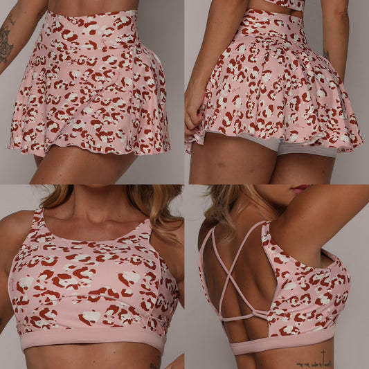 Blush Wild Falda con Pantalón & Crop Top