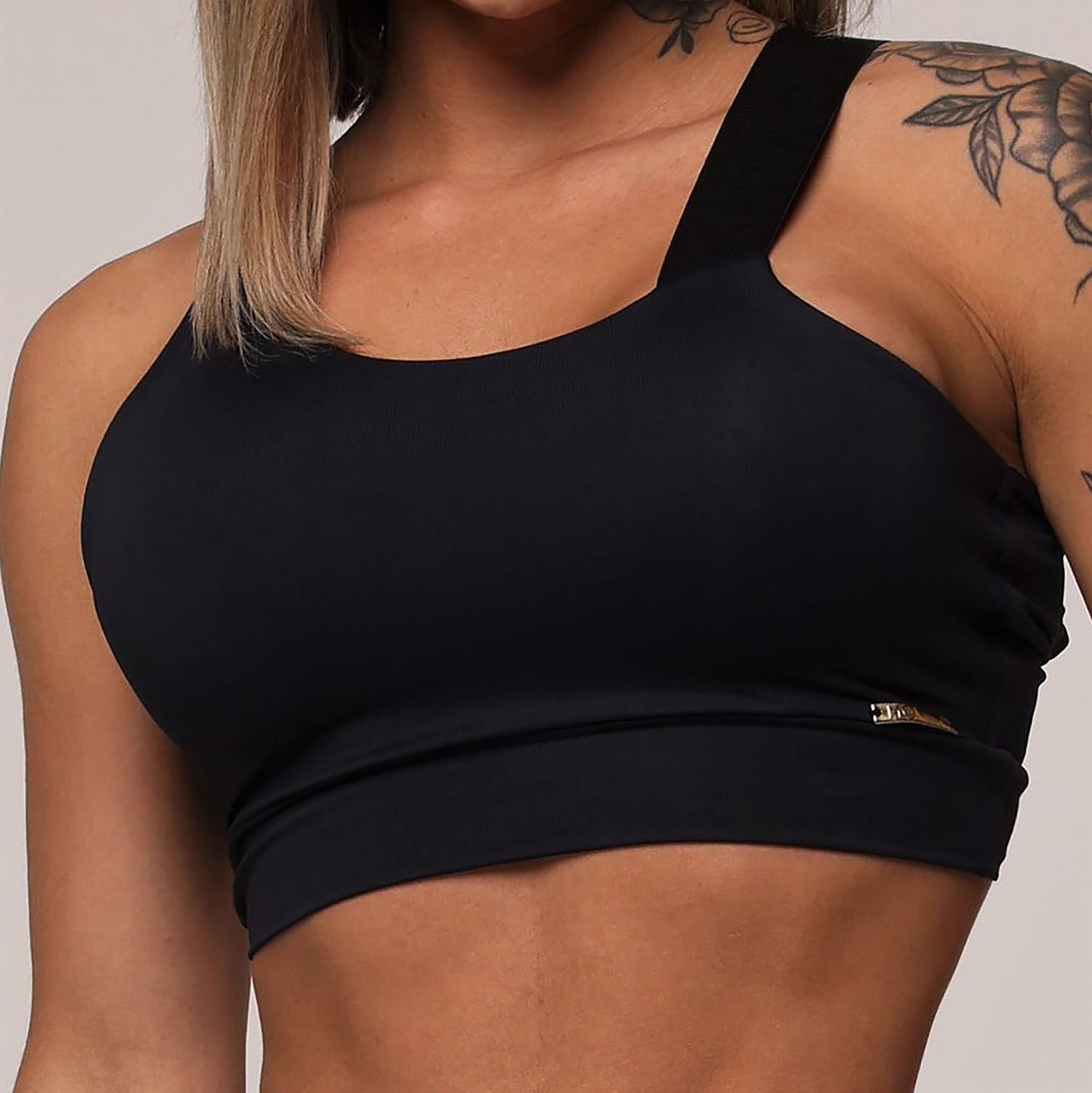 Legging de Compresión Negro & Blanco Brasileño Scrunch con Bolsillos (5 Estrellas) & Crop Top