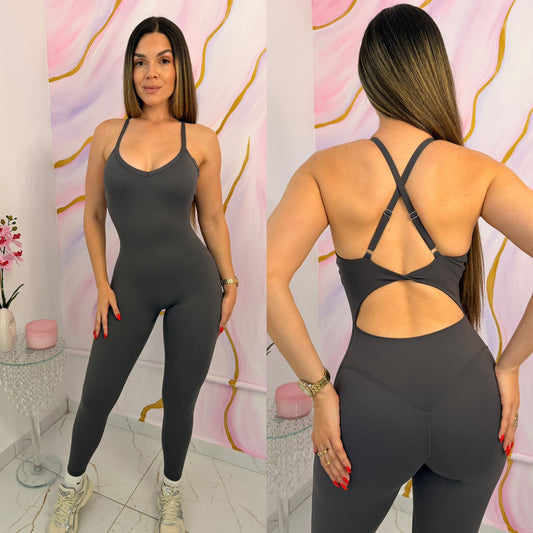 Elevate Enterizo Gris con Tiras Ajustables
